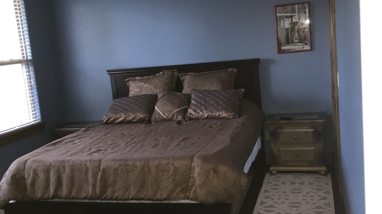 Photo of Bedroom in Pettit