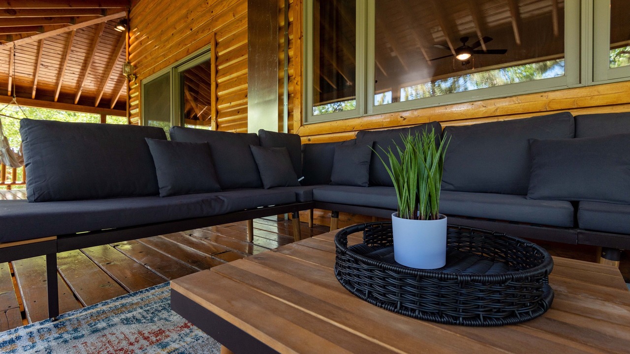Photo of Patio Balcony in Mammoth Creek