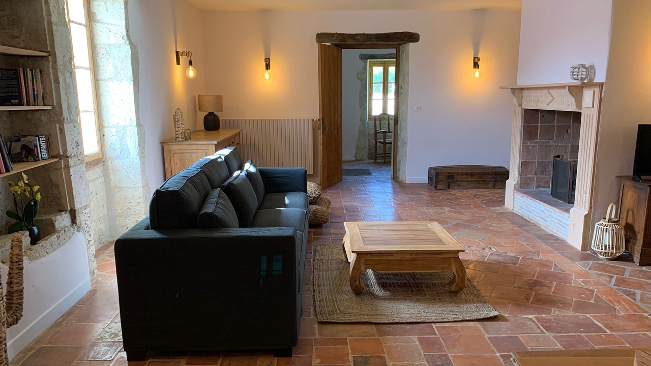 Photo of Livingroom in Saint-Leonard