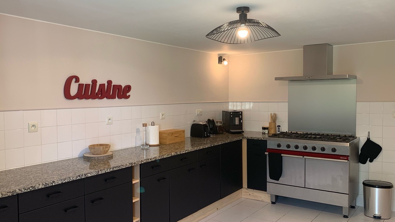 Photo of Kitchen in Saint-Leonard