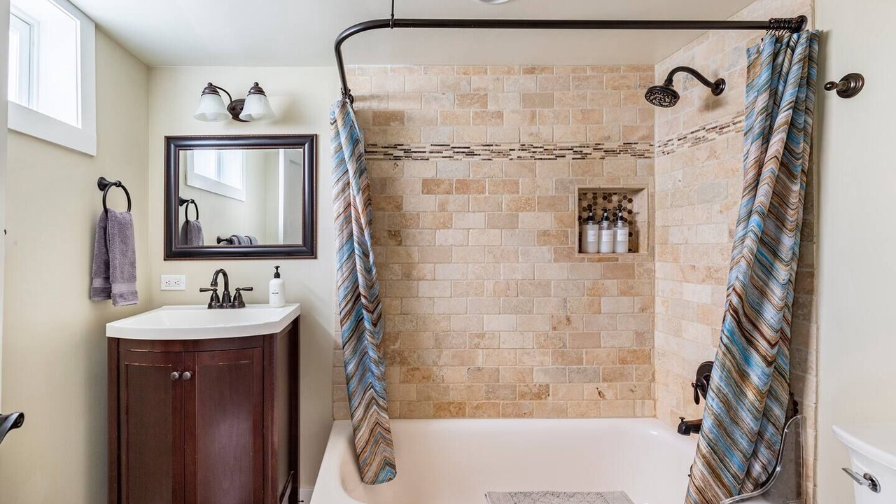 Photo of Others in Pullman