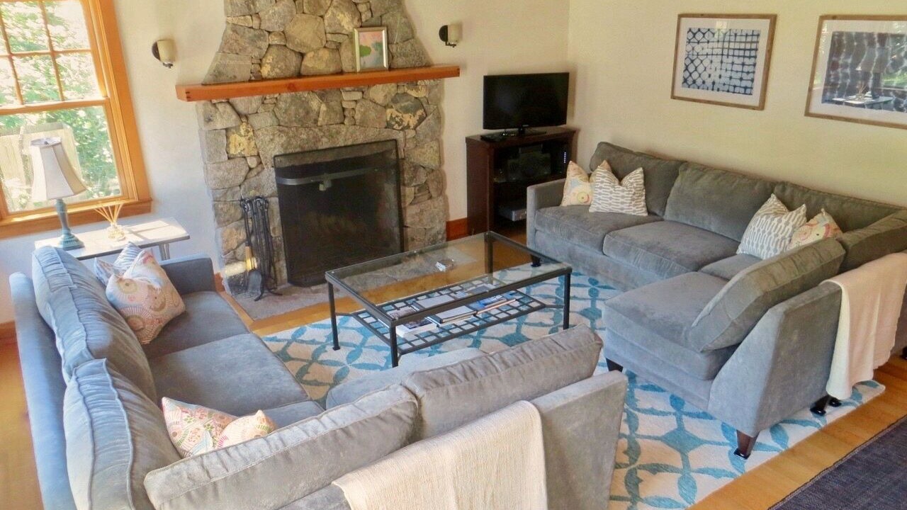 Photo of Livingroom in Aquinnah