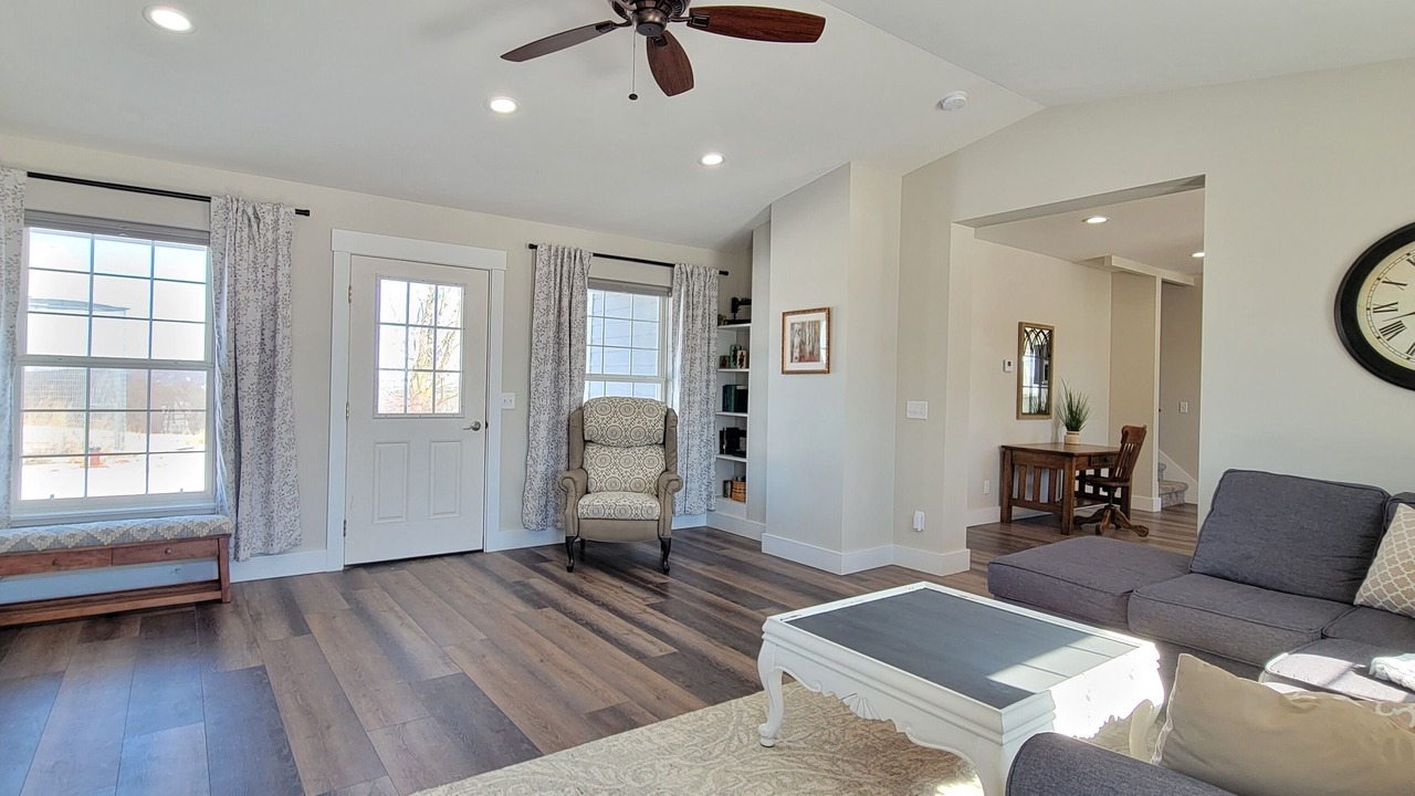 Photo of Livingroom in Richland Center
