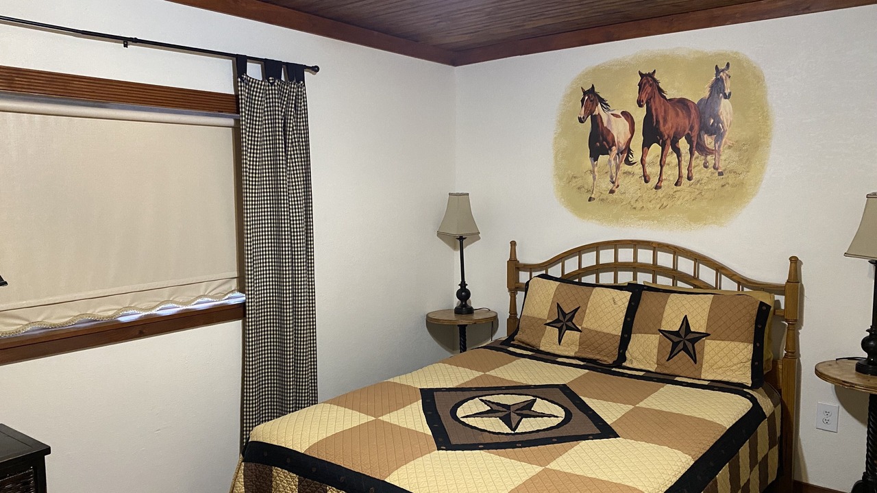Photo of Bedroom in Bastrop