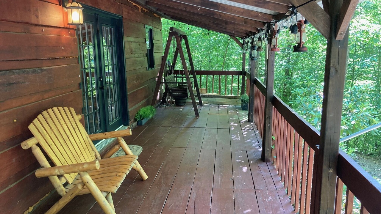 Photo of Patio Balcony in Rogersville
