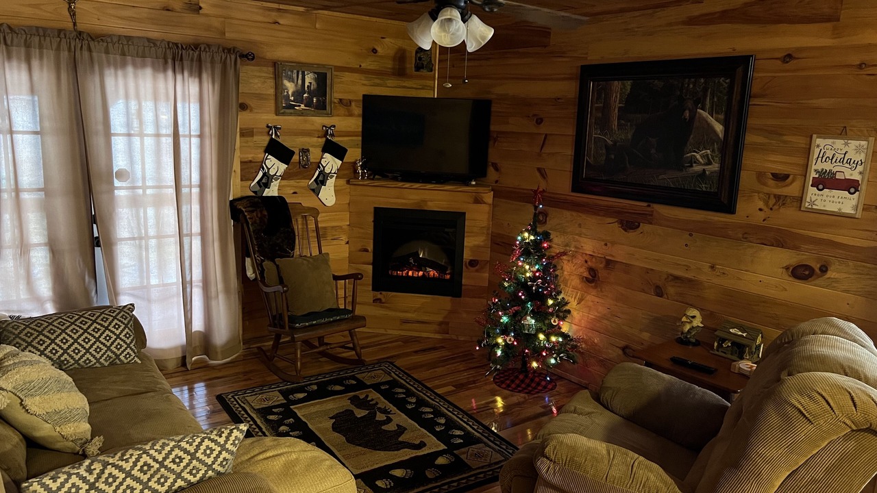 Photo of Livingroom in Rogersville