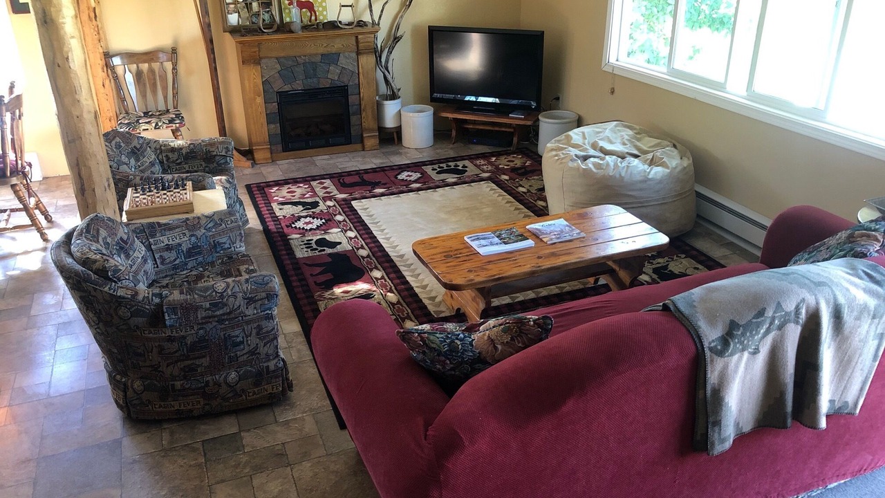 Photo of Livingroom in Adams County