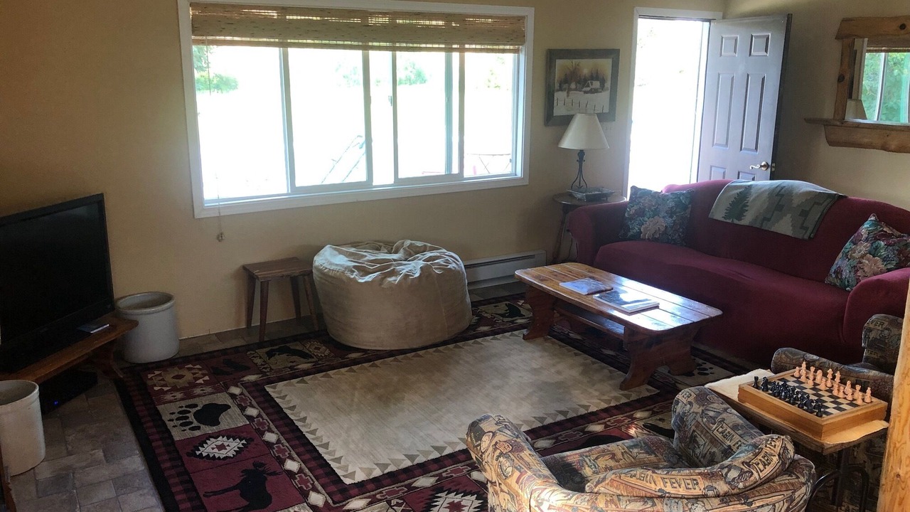 Photo of Livingroom in Adams County