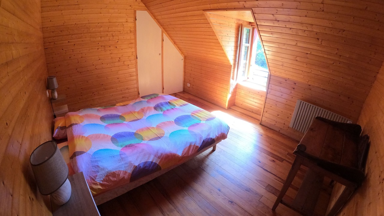 Photo of Bedroom in Saint-Projet-de-Salers