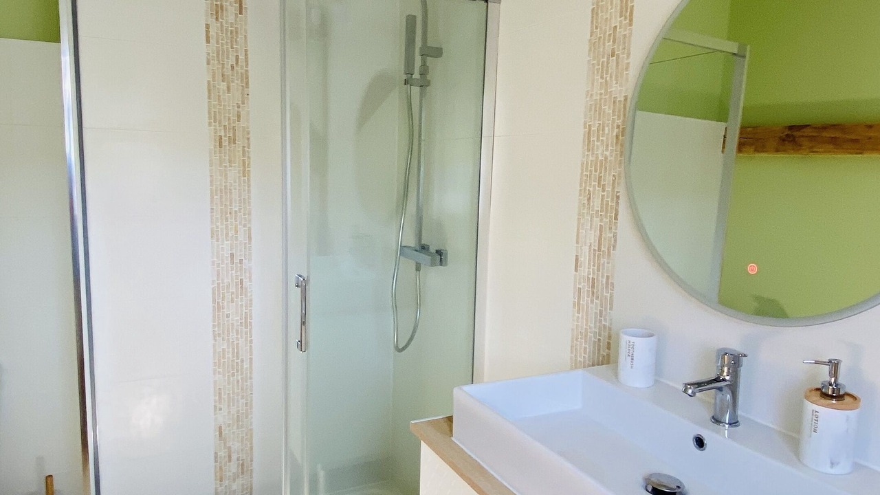 Photo of Bathroom in Fecamp