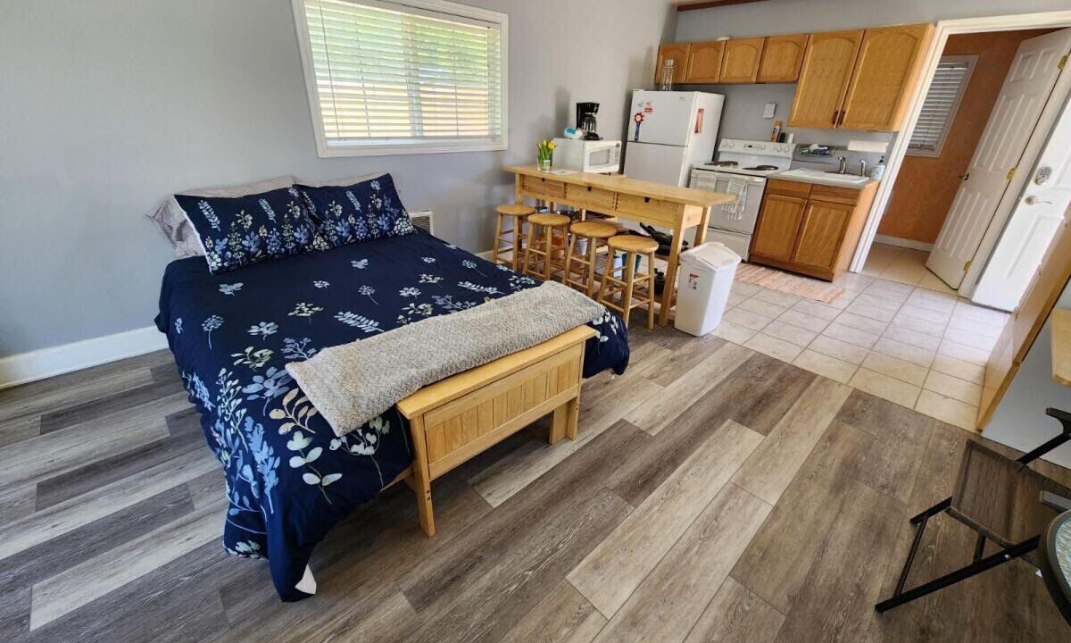 Photo of Bedroom in Sunland Estates