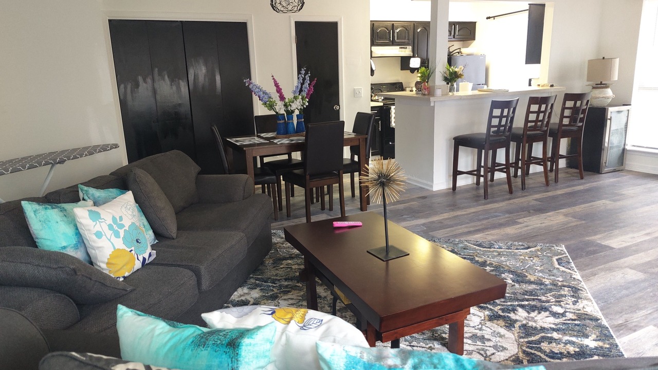 Photo of Livingroom in Tall Timbers - Brechtel