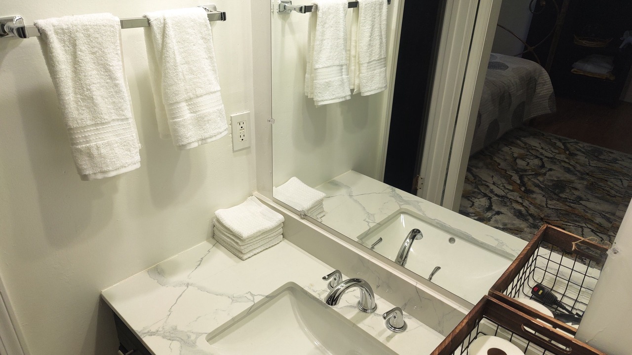 Photo of Bathroom in Tall Timbers - Brechtel
