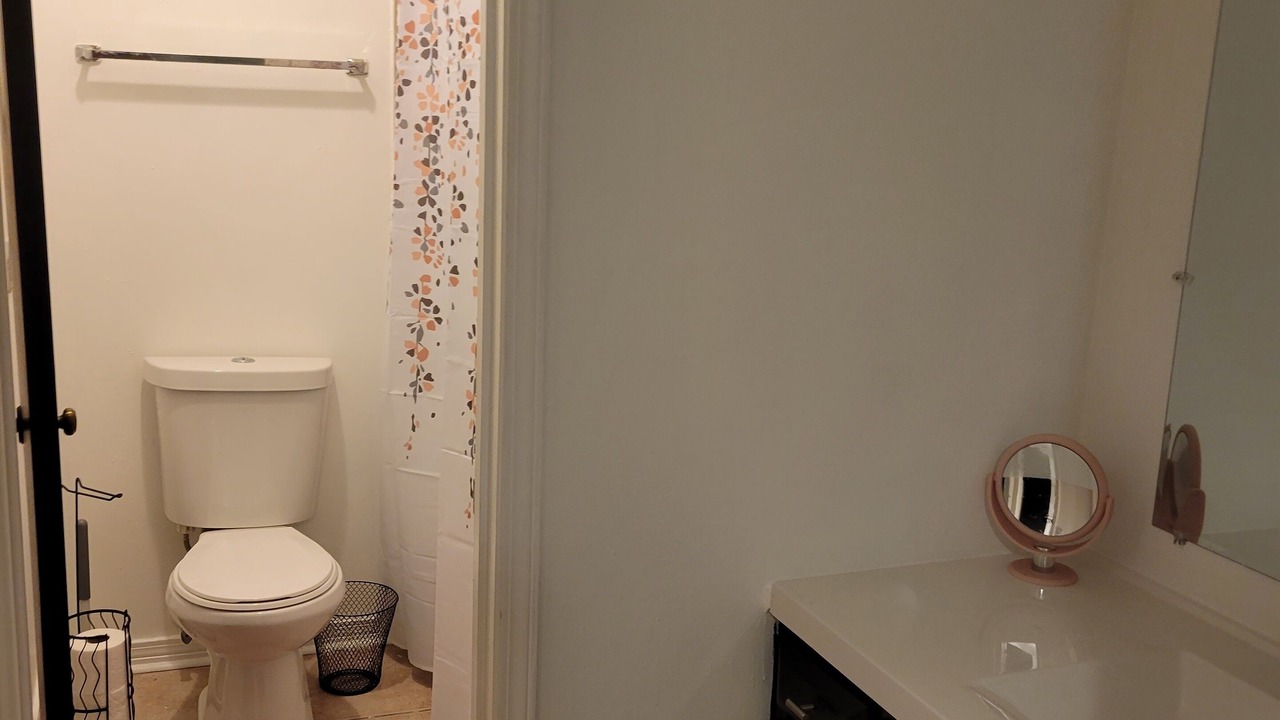 Photo of Bathroom in Tall Timbers - Brechtel