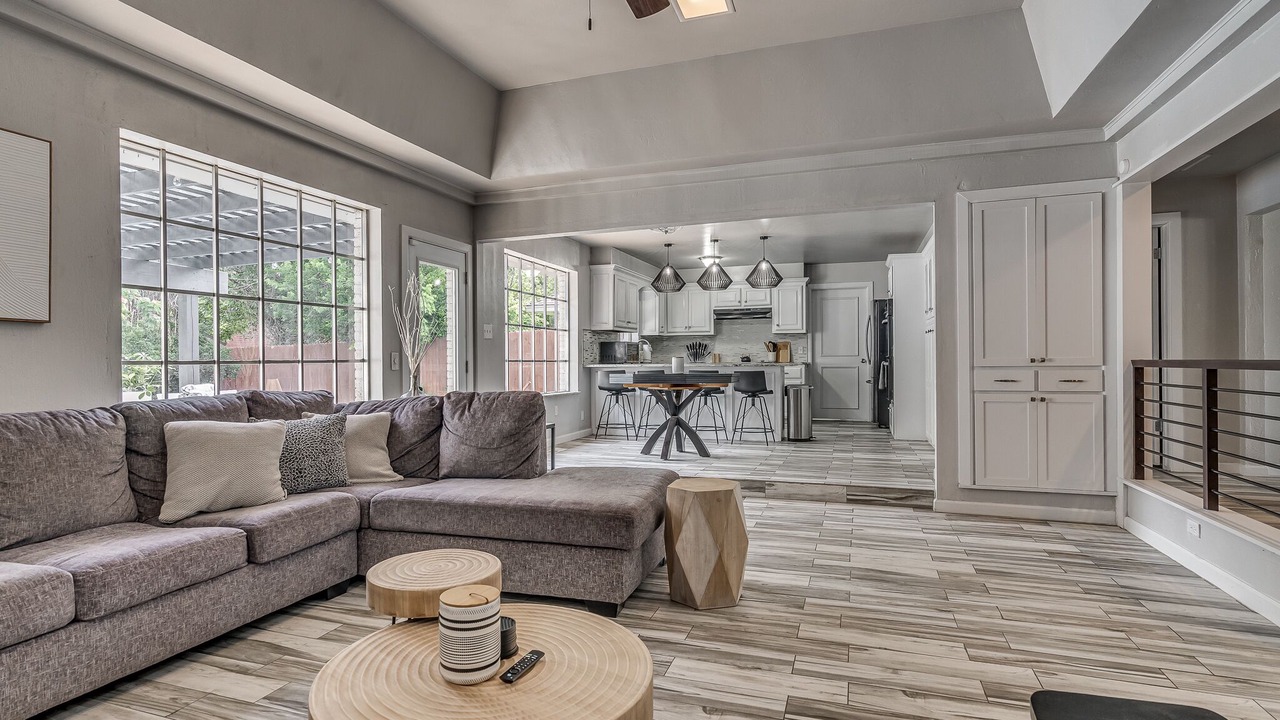 Photo of Livingroom in Oklahoma City