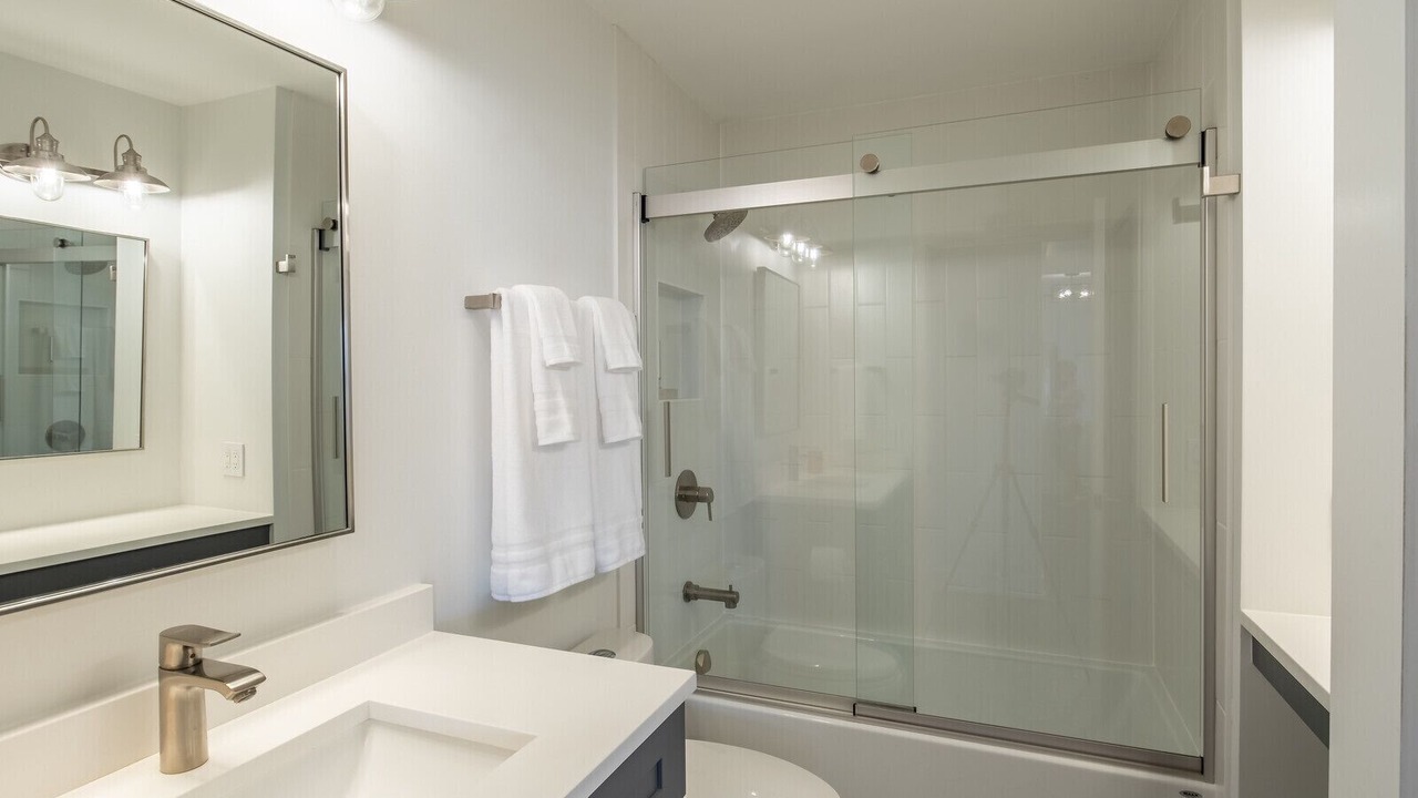 Photo of Bathroom in Near North Side