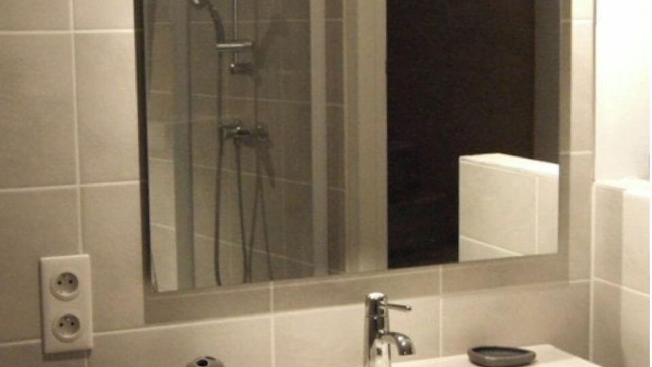 Photo of Bathroom in Martrin