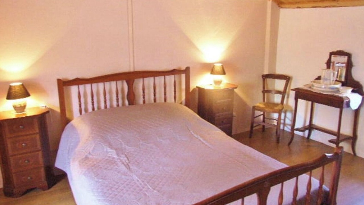 Photo of Bedroom in Martrin