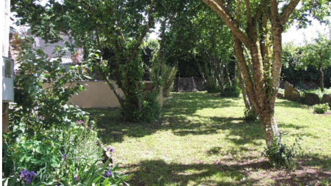 Photo of Outdoor in Martrin