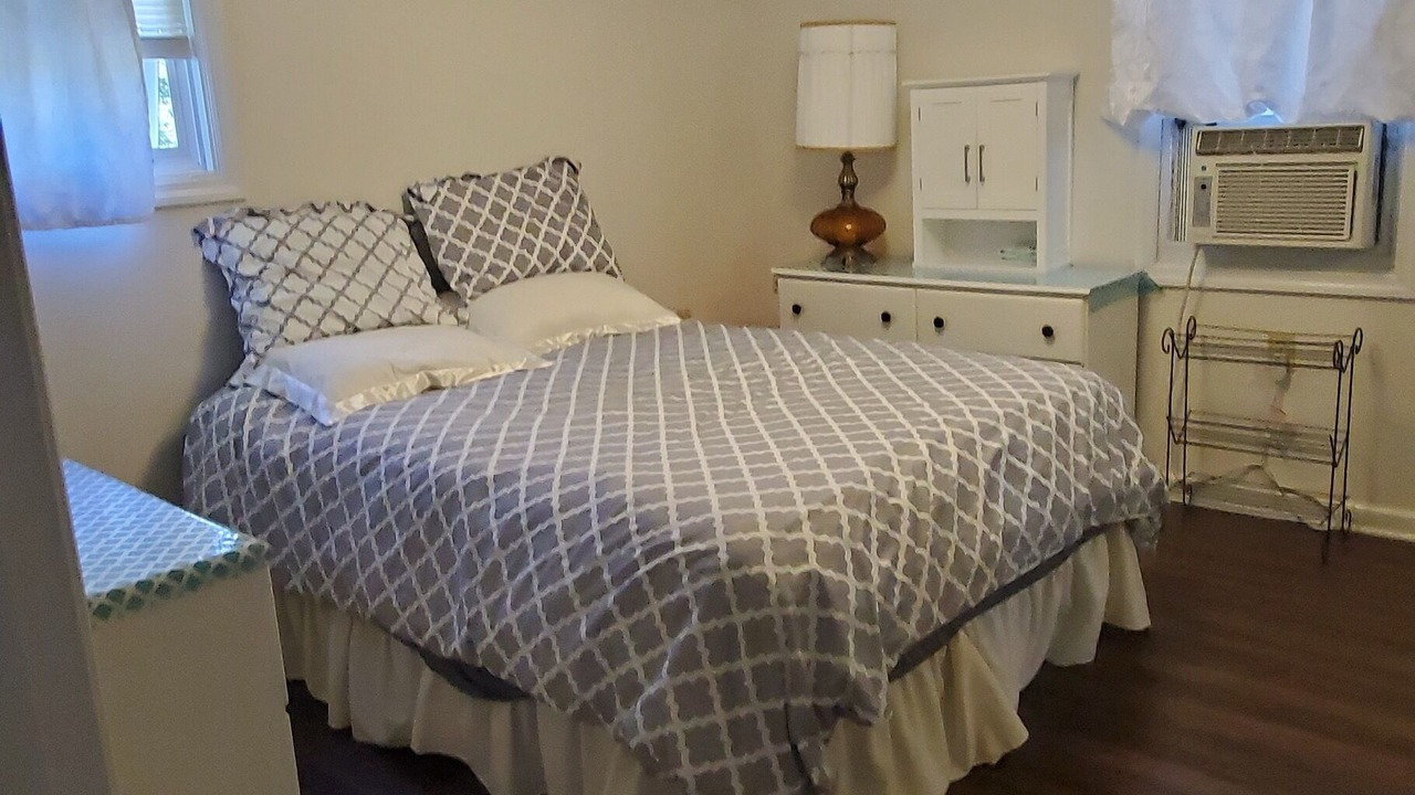 Photo of Bedroom in Revloc