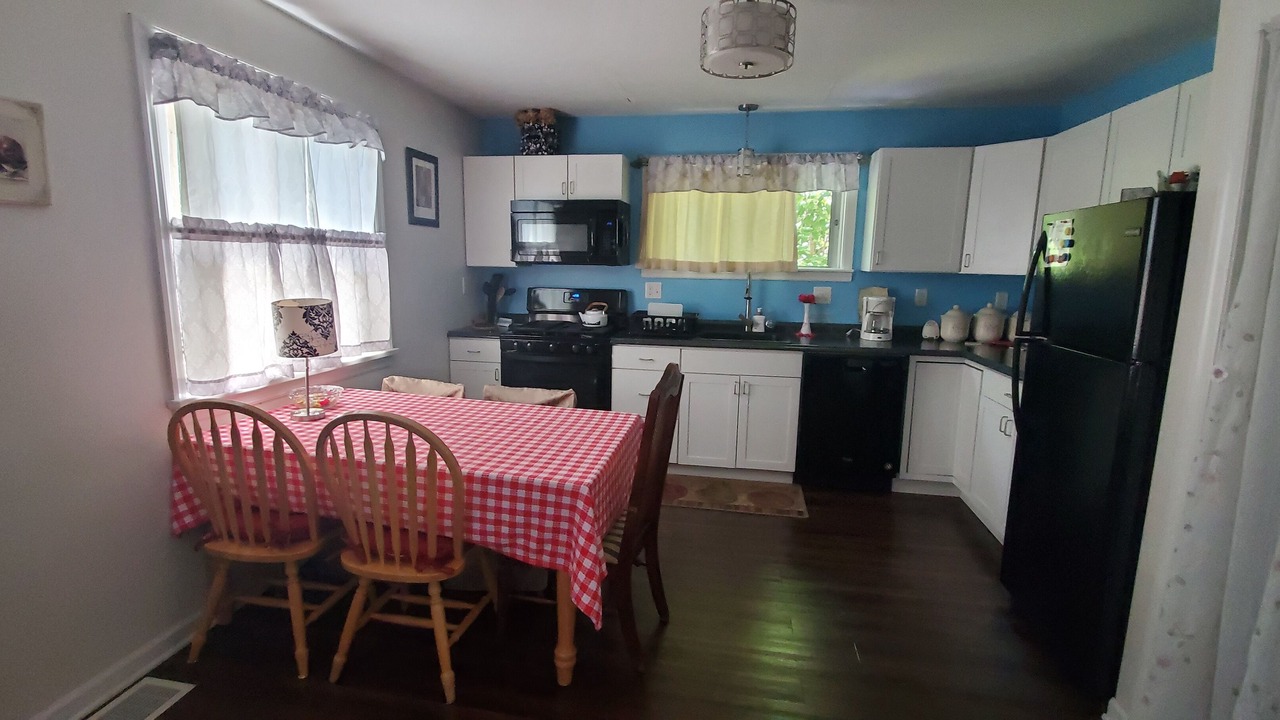 Photo of Kitchen in Revloc