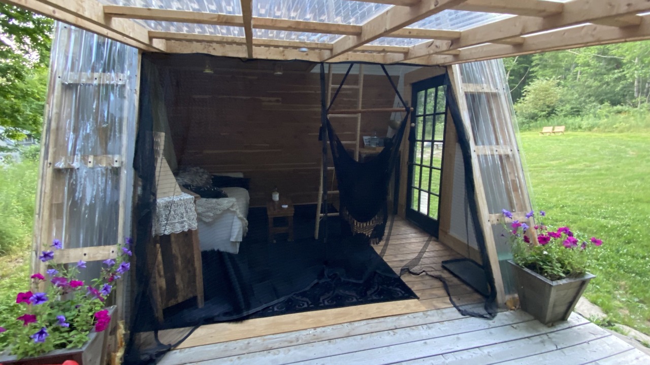 Photo of Patio Balcony in Brooks