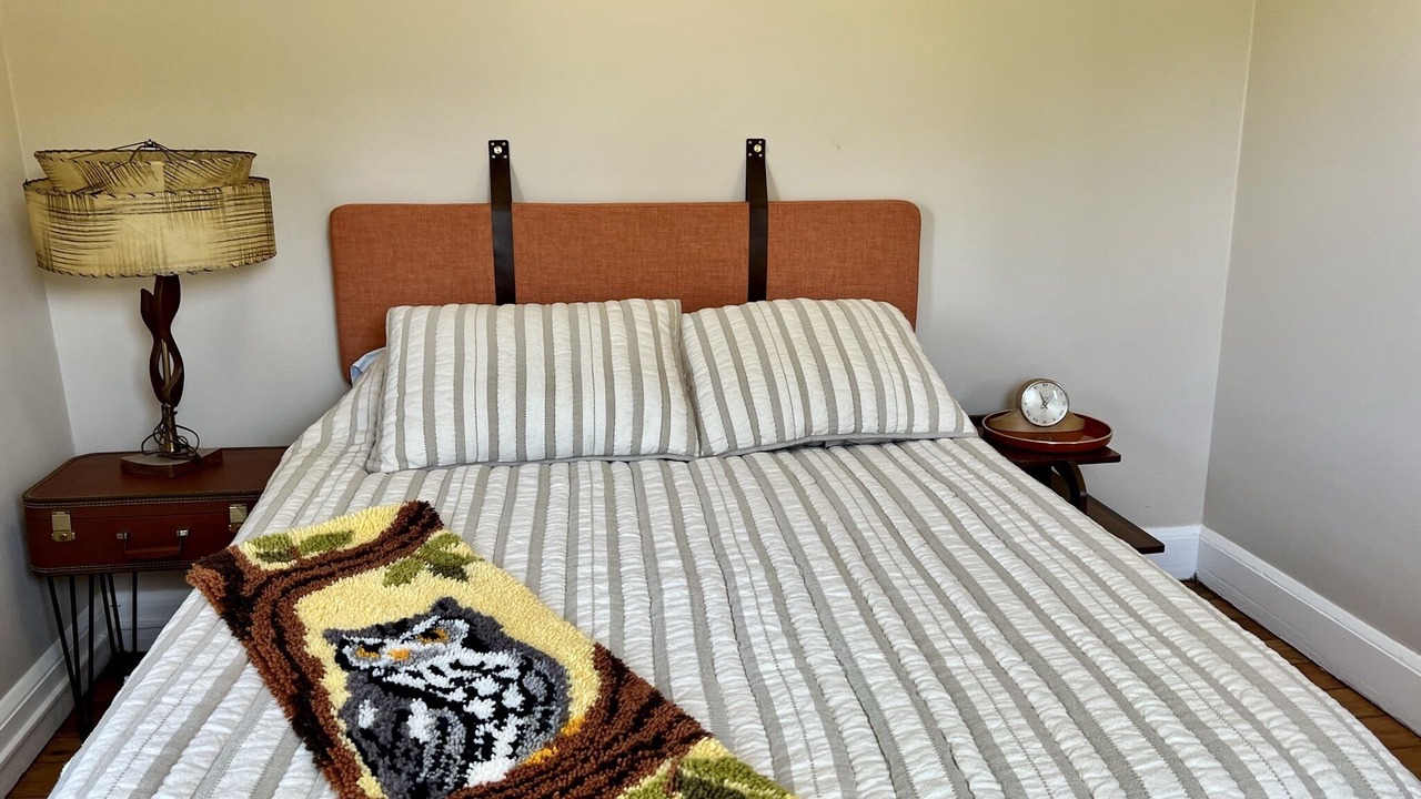 Photo of Bedroom in Mount Carroll