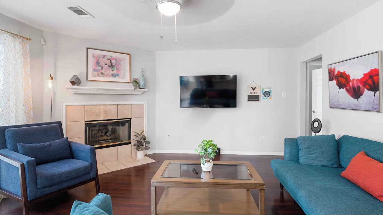 Photo of Livingroom in Barker