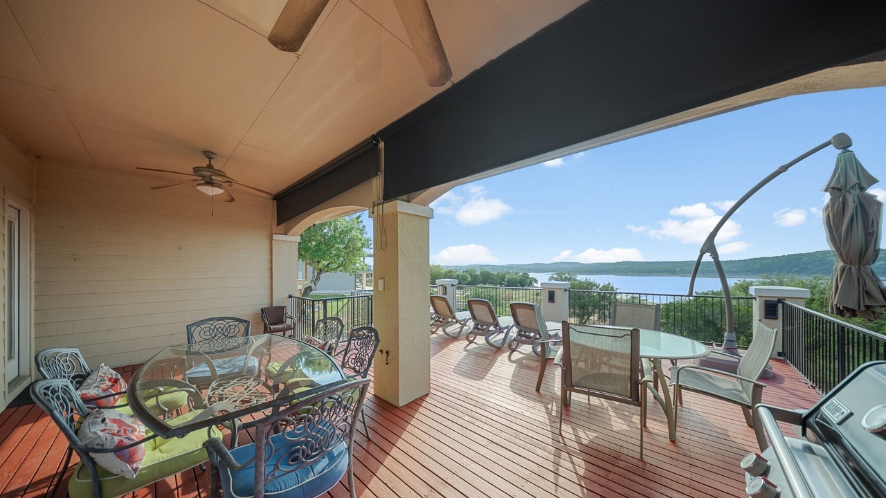 Photo of Patio Balcony in Point Venture