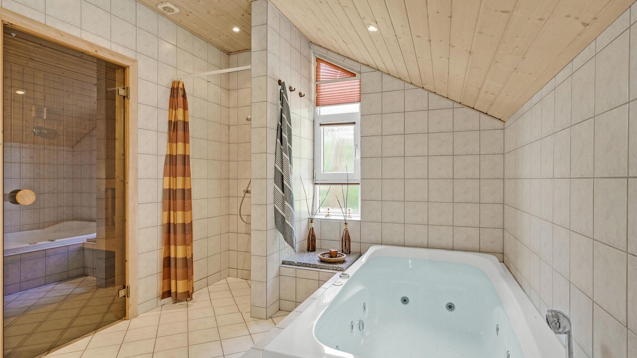 Photo of Bathroom in Jegum