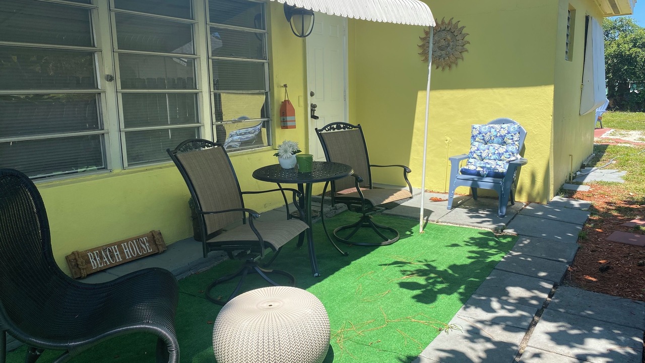 Photo of Patio Balcony in Lake Worth Corridor