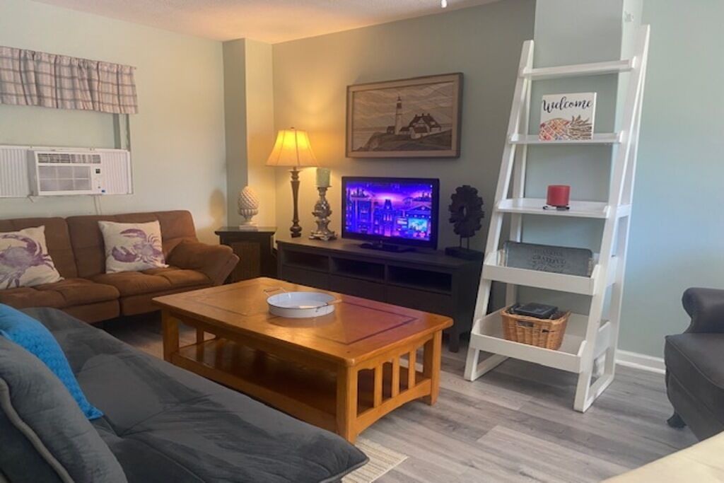 Photo of Livingroom in Lake Worth Corridor