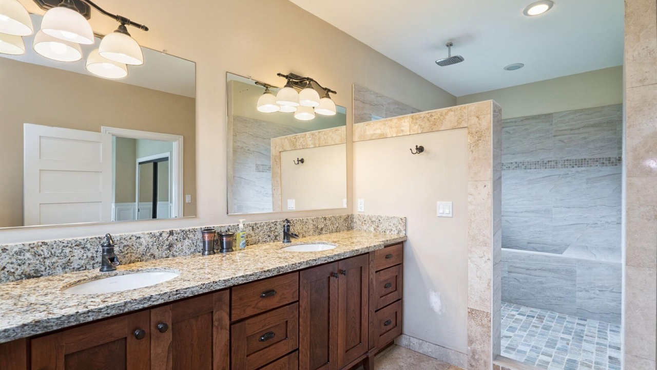 Photo of Others in Hauula