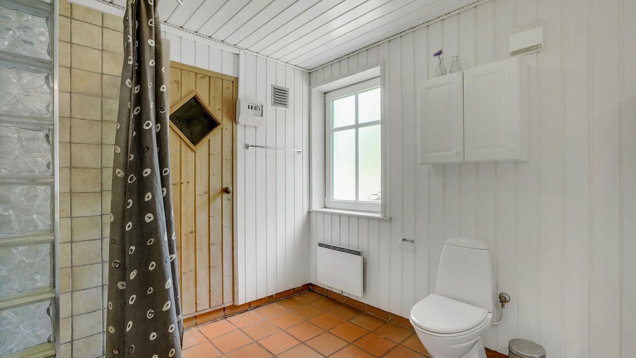 Photo of Bathroom in Agger