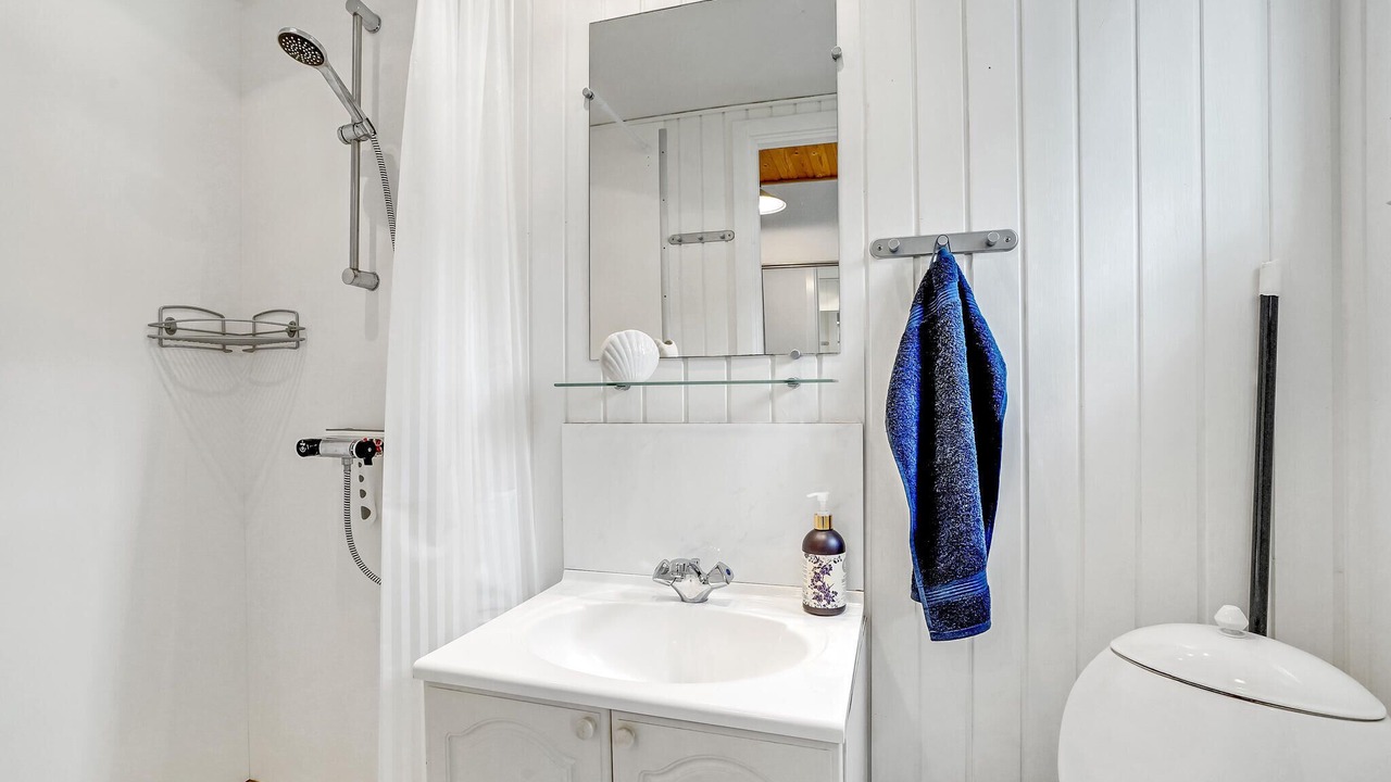 Photo of Bathroom in Agger