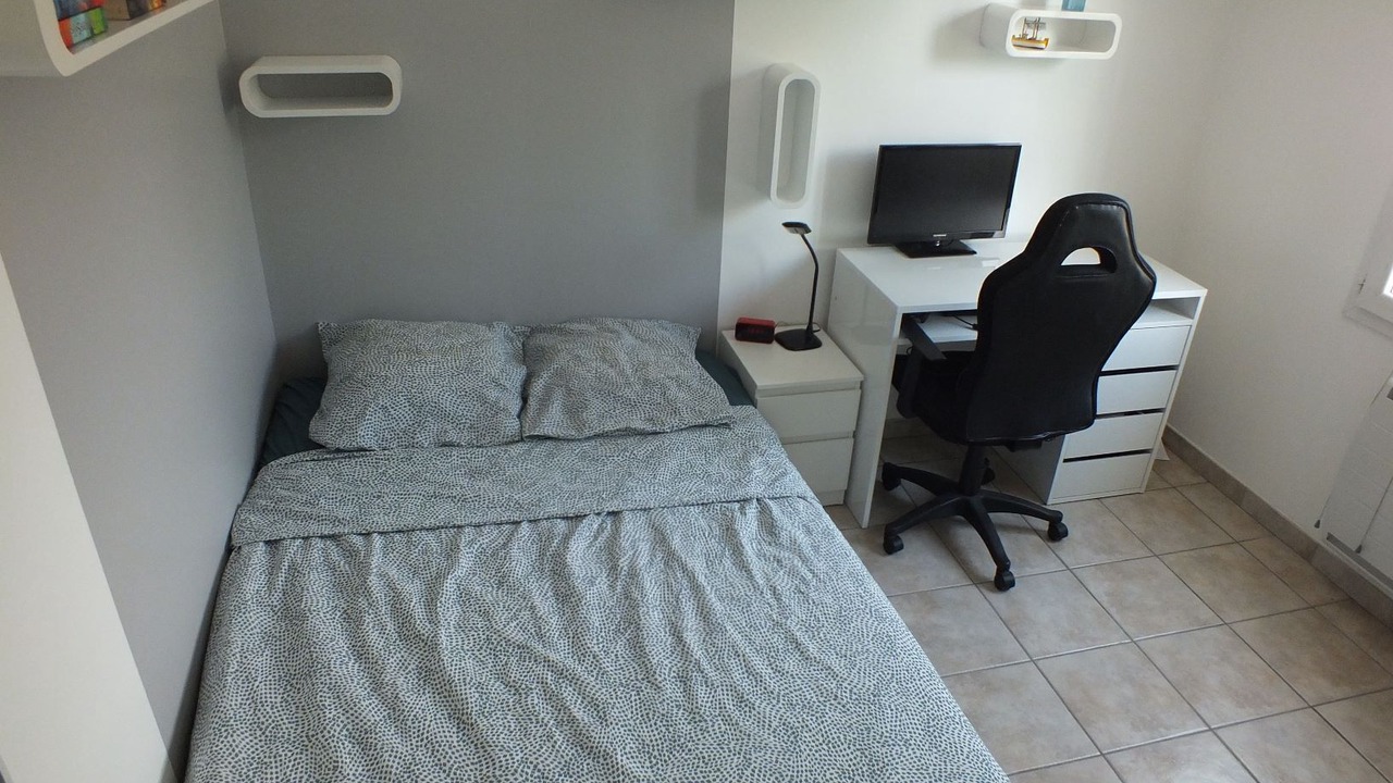 Photo of Bedroom in Generac