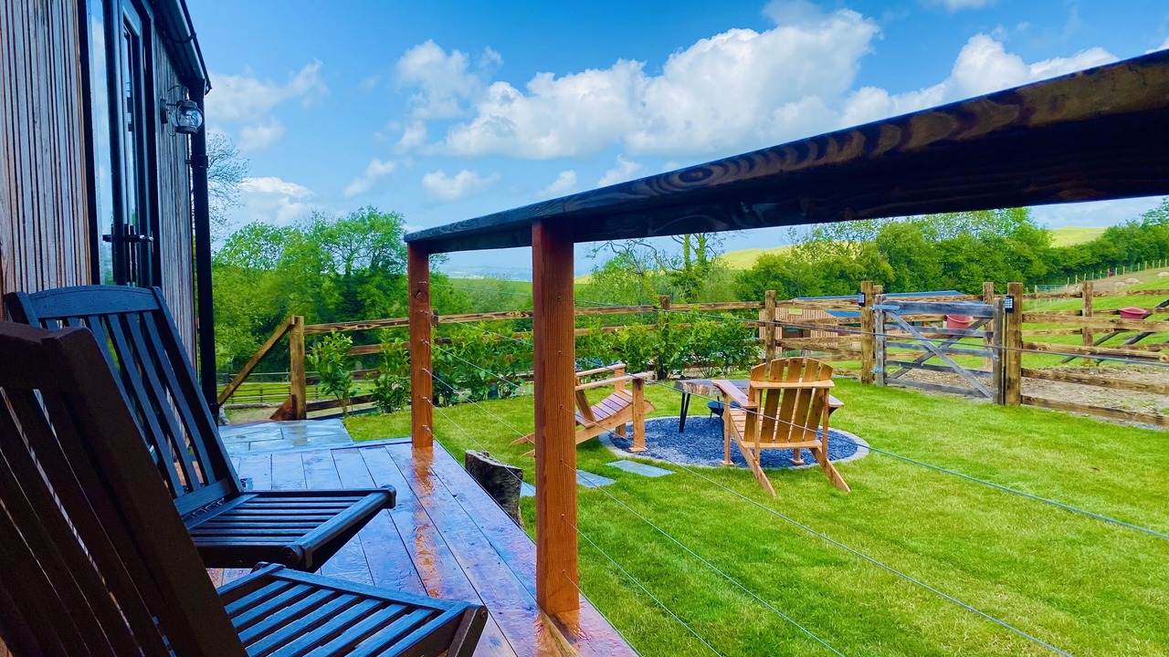 Photo of Patio Balcony in Llanfair-Dyffryn-Clwyd