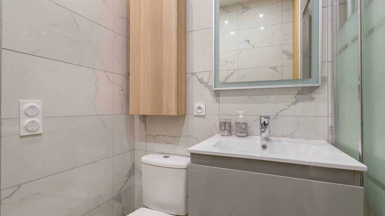 Photo of Bathroom in Jean Moulin - Marius Berliet