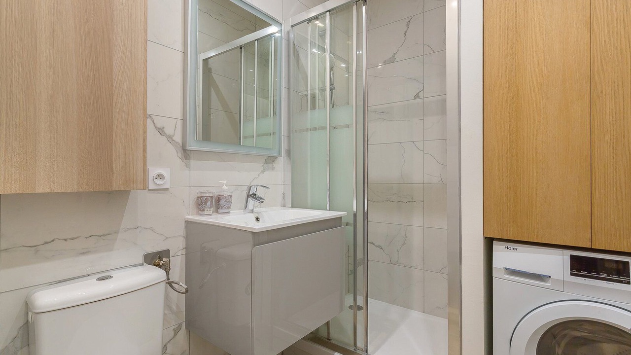 Photo of Bathroom in Jean Moulin - Marius Berliet