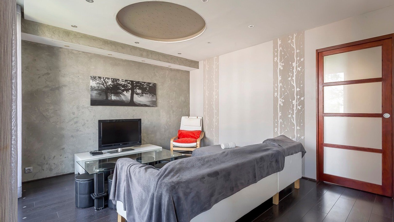 Photo of Others in Francheville Le Bas