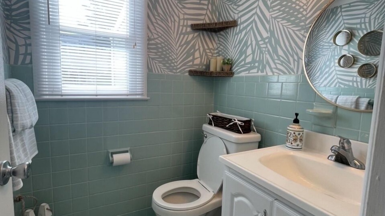 Photo of Bathroom in South Beach Haven