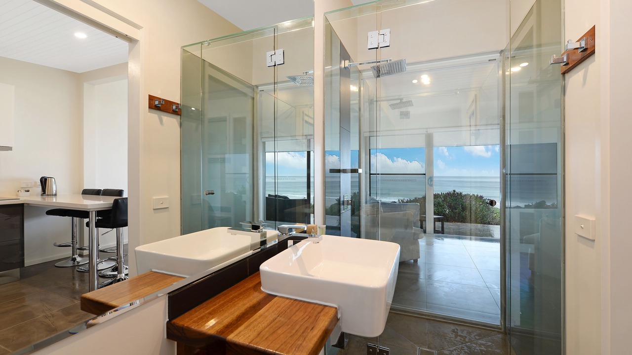 Photo of Bathroom in Apollo Bay