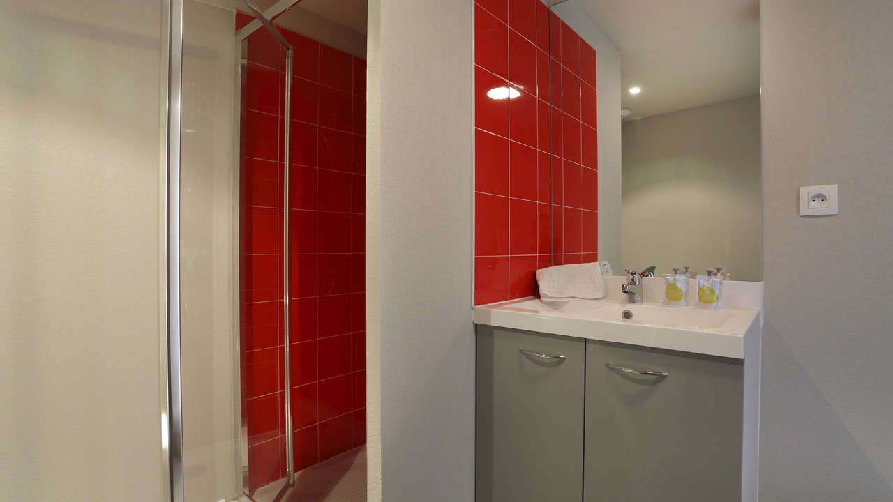 Photo of Bathroom in Saint-Jean-de-Vedas