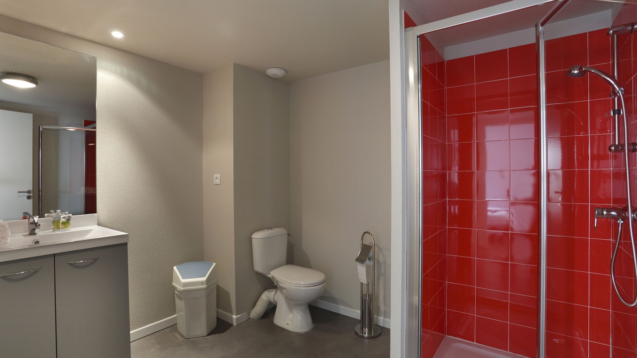 Photo of Bathroom in Saint-Jean-de-Vedas