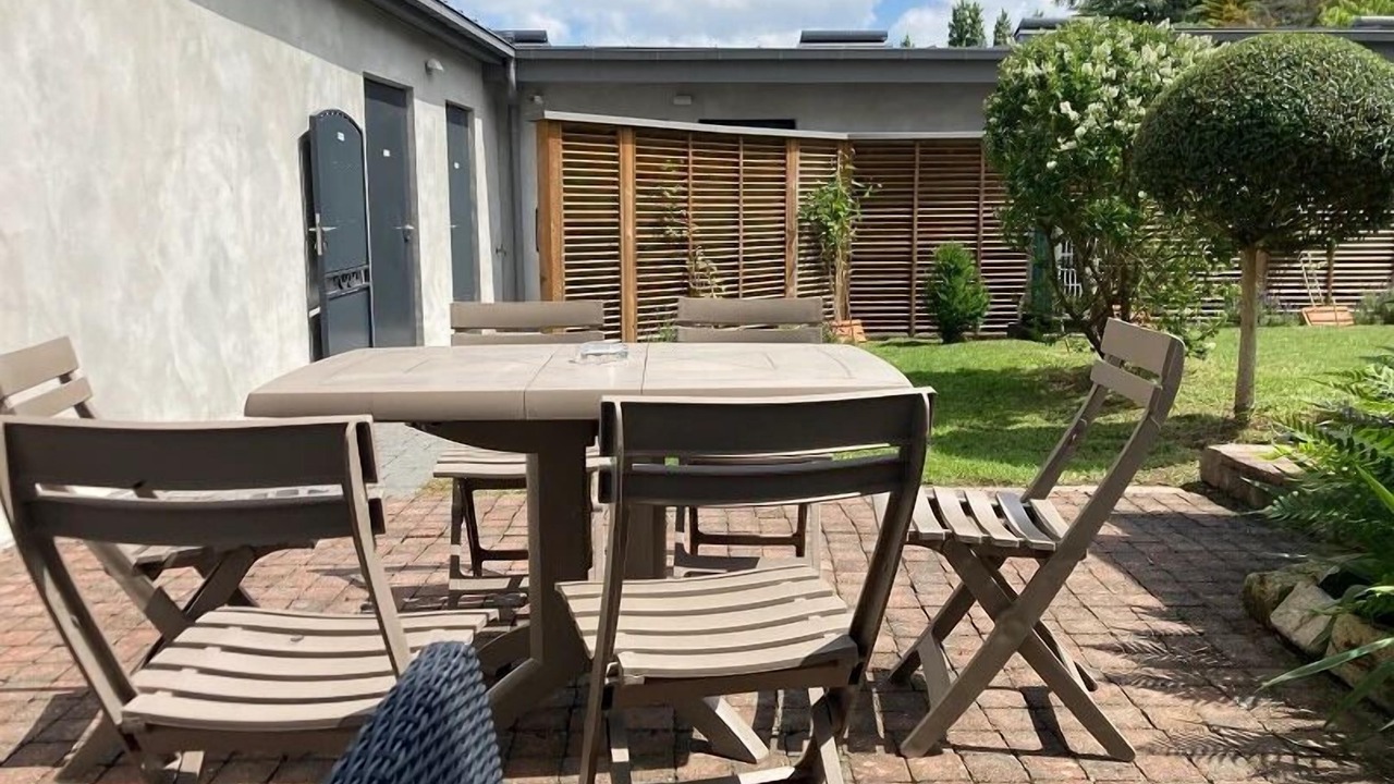 Photo of Outdoor in Pont Rousseau