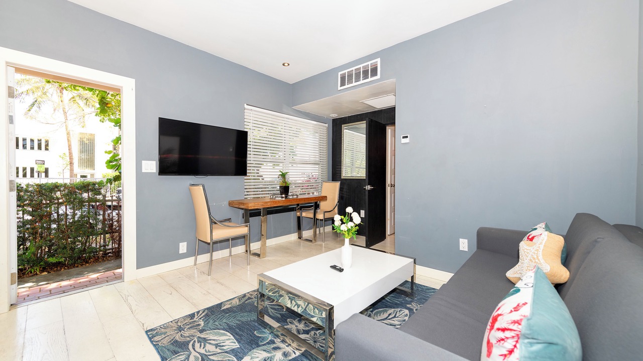 Photo of Livingroom in Flamingo/Lummus