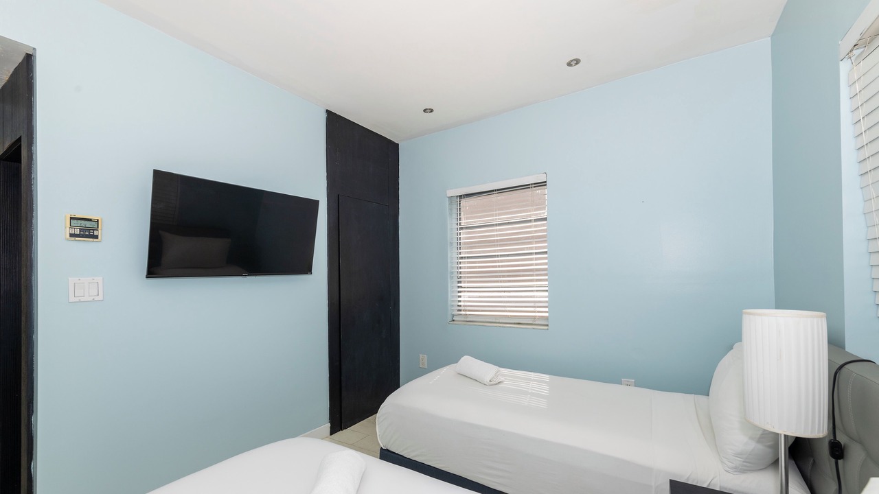 Photo of Bedroom in Flamingo/Lummus
