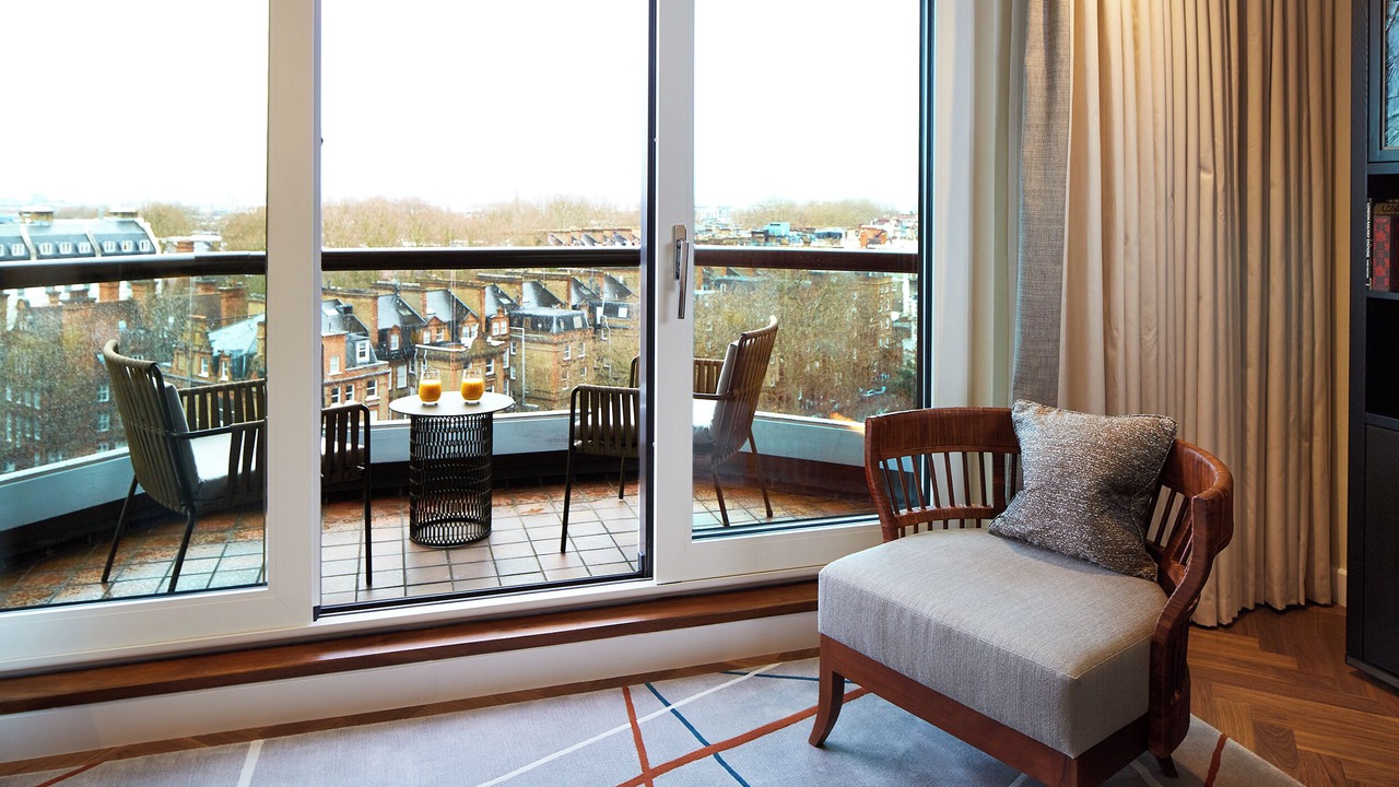 Photo of Livingroom in Courtfield