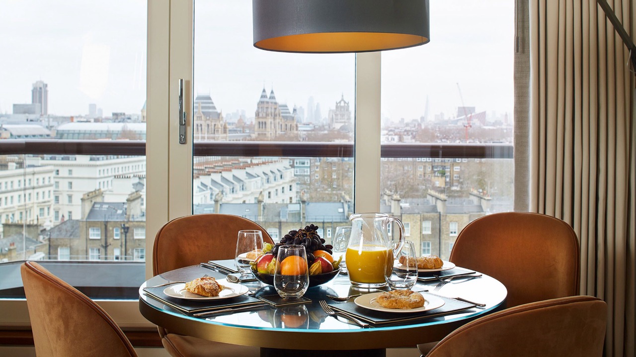 Photo of Livingroom in Courtfield