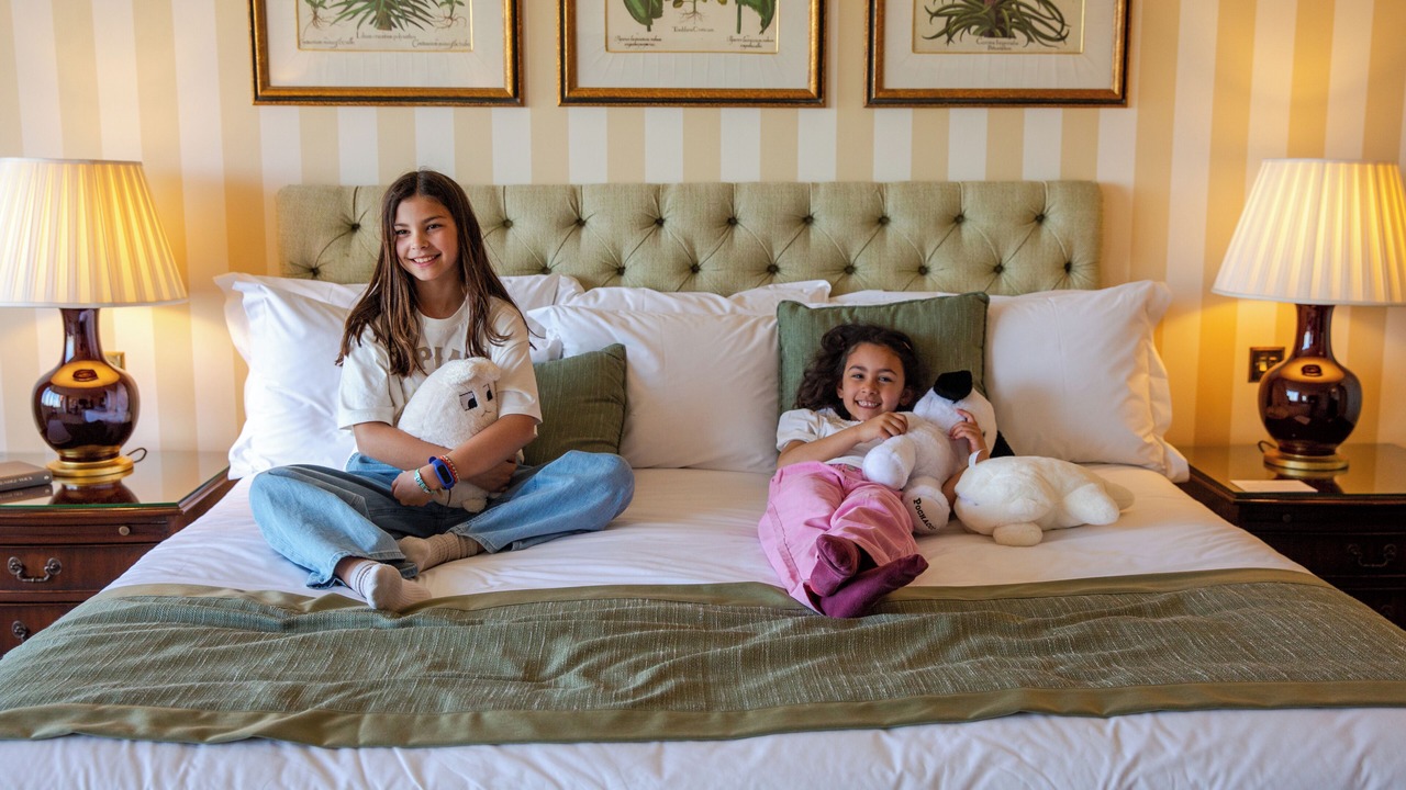 Photo of Others in Queen's Gate